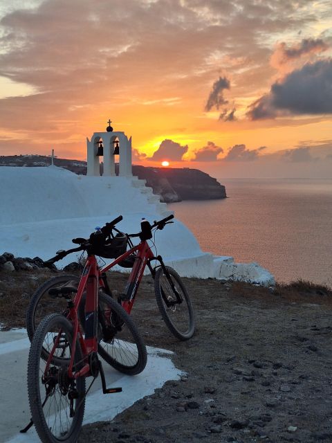 Santorini: E-Bike Sunset Tour Experience - Starting with Santorini’s tomato story