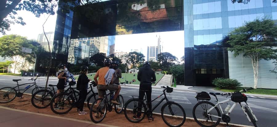 São Paulo: Street Art Bike Tour - Key points at a glance