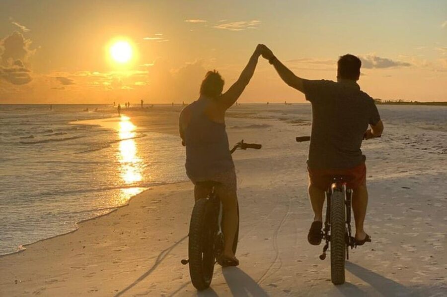 Sarasota: Siesta Key Electric Bike Sunset Tour - Who will enjoy this Siesta Key tour?