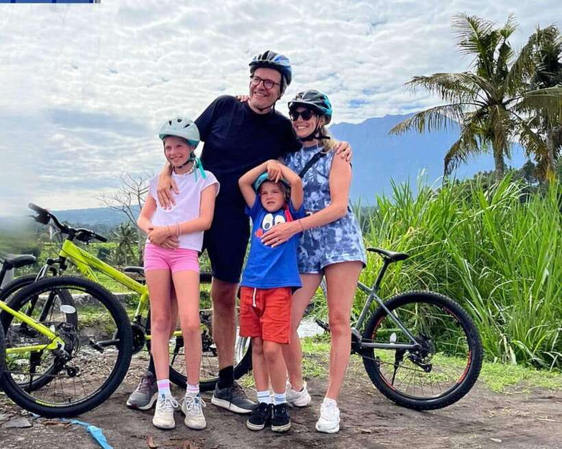 Scenic Cycling Tours Through Bali's Sidemen Countryside - Coffee, snacks, and a village warung