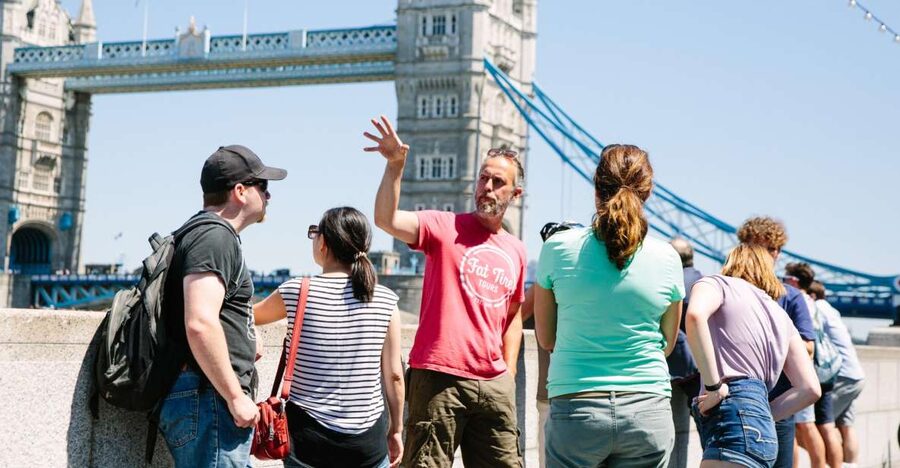 Secrets of London Bike Tour: Thames, Tower Bridge & Market - Why a bike is a smart way to see central London