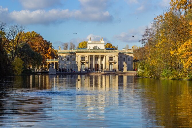 Secrets of Warsaw 4-hour Bike Tour - Royal Łazienki Park brings a slower pace