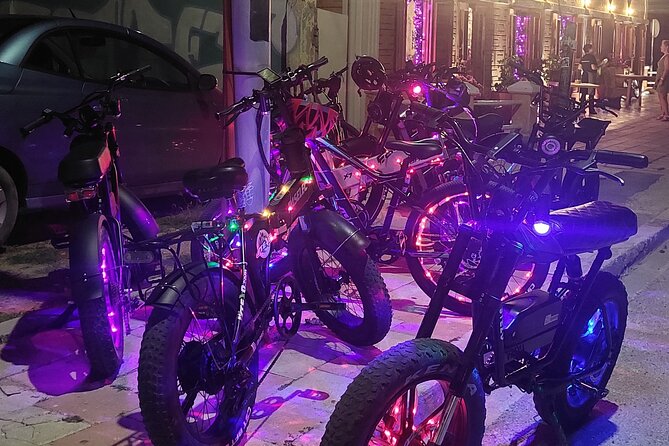 Semi-Private Christmas Edition Twilight Glow E-Bike Oranjestad - The final stretch beside Surfside Beach