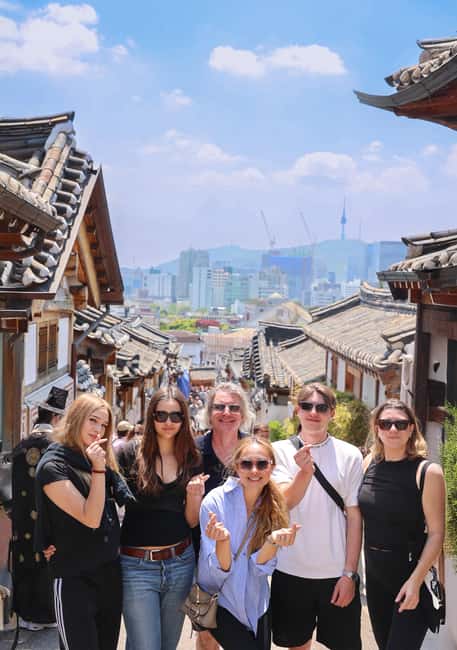 Seoul: City Highlights eBike Tour - The Blue House and Bukchon’s traditional lanes