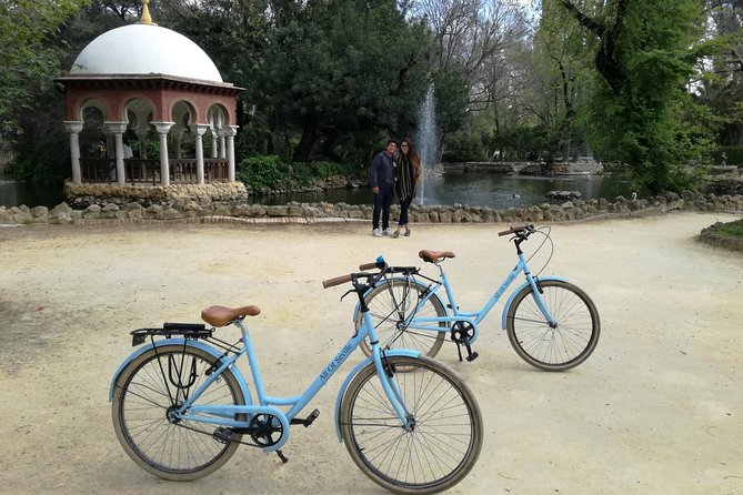 Sevilla Bike Rental - What you can ride, from city bikes to rickshaws