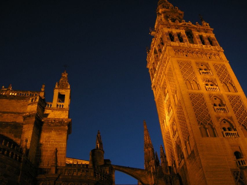 Seville: 2.5-Hour Evening Electric Bike Tour - Electric bikes, helmets, and comfort