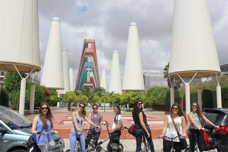 Seville: Bike Rental - Who will get the most from this rental