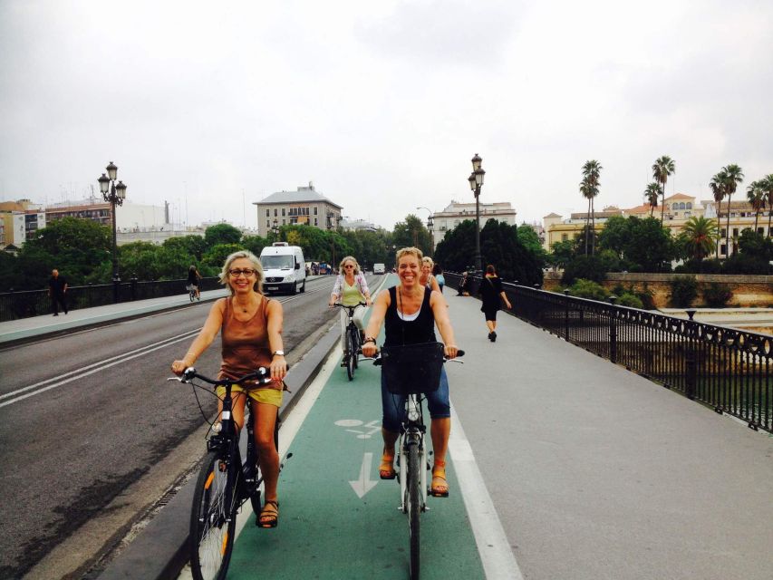 Seville: Highlights City Bike Tour - Timing, weather, and practical comfort