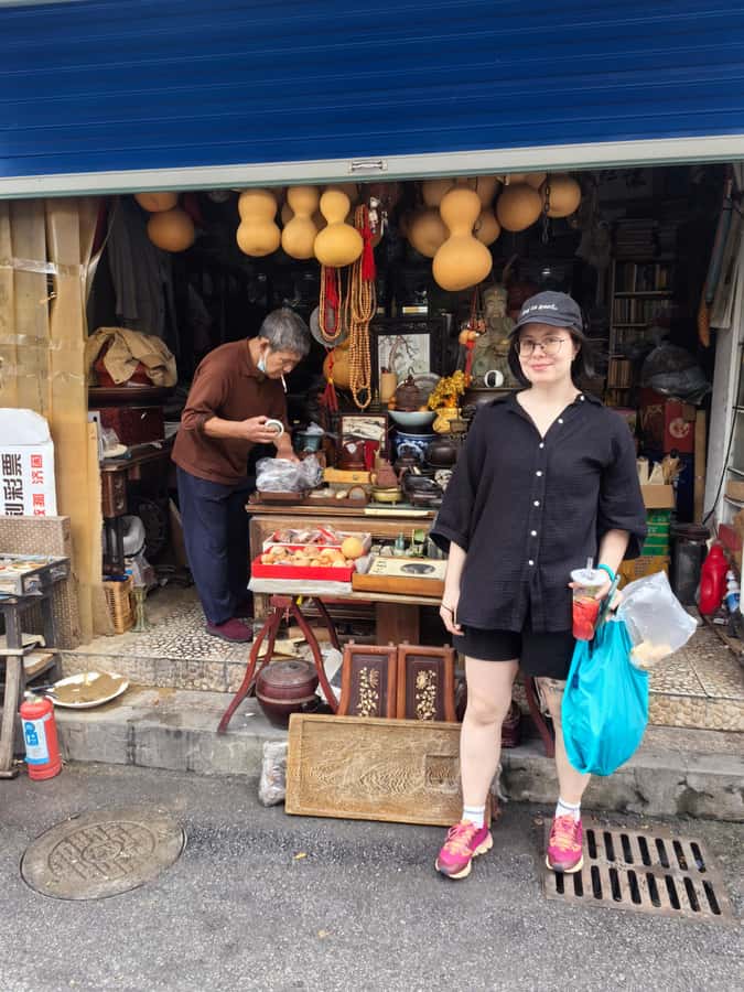Shanghai Must-See and Foodie Test Bike Tour( Day & Night) - Starting in the old concession districts
