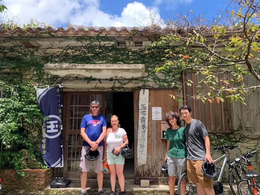 Shuri+Naha: Cycling Tour Explore Water Heritage with E-Bike - Starting beside Makishi Station