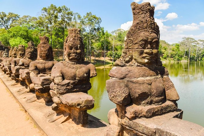 Siem Reap: Angkor Wat Sunrise Bike Tour & Jungle Breakfast - Five things to know before you book
