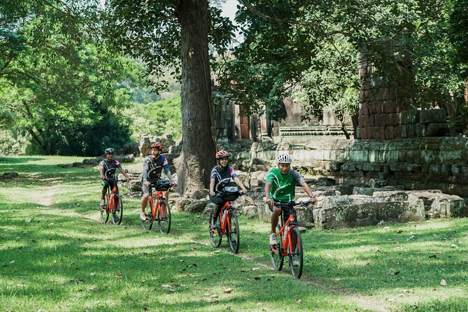 Siem Reap: Angkor Wat Sunrise Bike Tour & Jungle Breakfast - Ta Prohm and the forest route