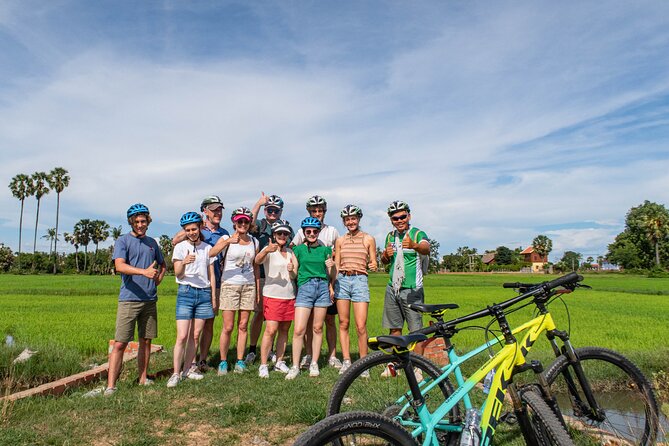 Siem Reap Countryside Bike Tour / E-Bike or Tuk Tuk - The guides make the difference