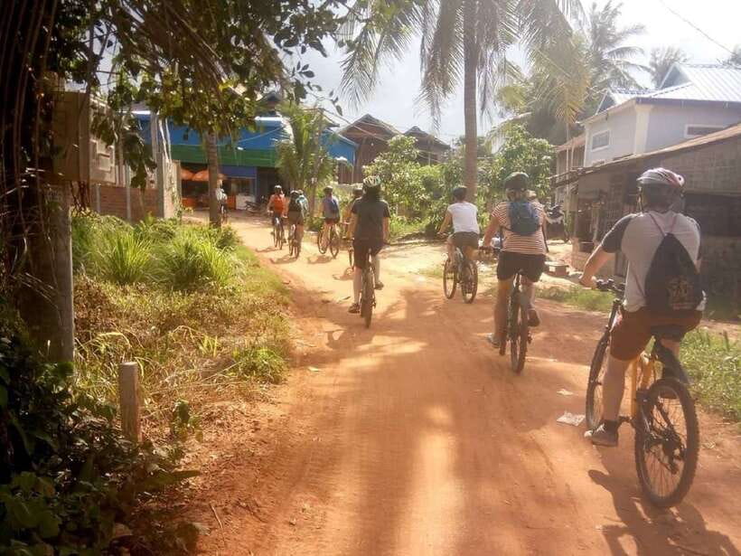 Siem Reap: Countryside Cycle and Local Village Life Tour - Key points at a glance