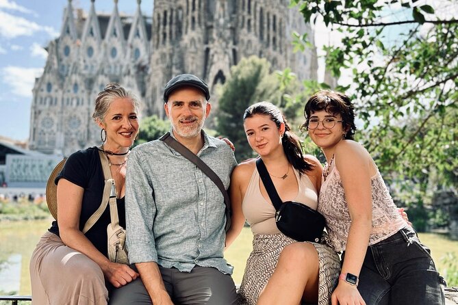 Sightseeing by Bike & Photo Shooting - Gaudí’s two headline buildings