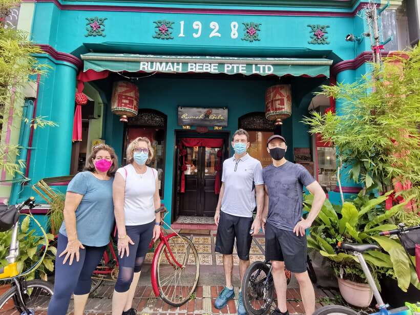 Singapore: Food and Bike Tour: Katong District - A tasting route built around Singaporean classics