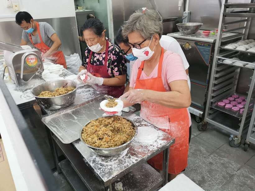 Singapore: Food and Bike Tour: Katong District - Should you book the Katong food and bike tour?