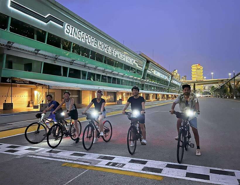 Singapore: Marina Bay Night Tour by Bicycle - Key Points Before You Book