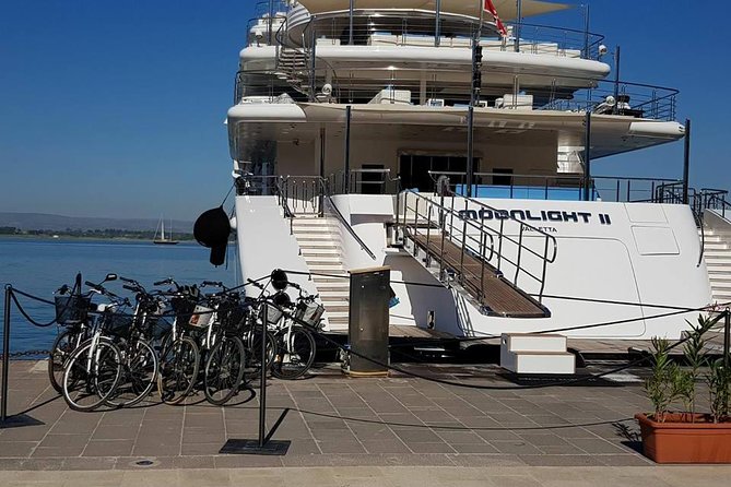 Siracusa tour on high tech bike - Why a bike works well in Syracuse