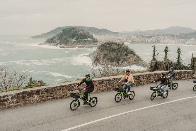 Small-Group Electric Bike Tour in San Sebastián - The guides make the difference