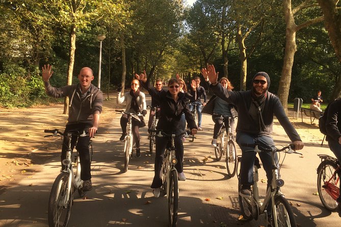 Small Group Guided Bike Tour of Amsterdam's Hidden Gems - Why three hours on a bicycle works so well