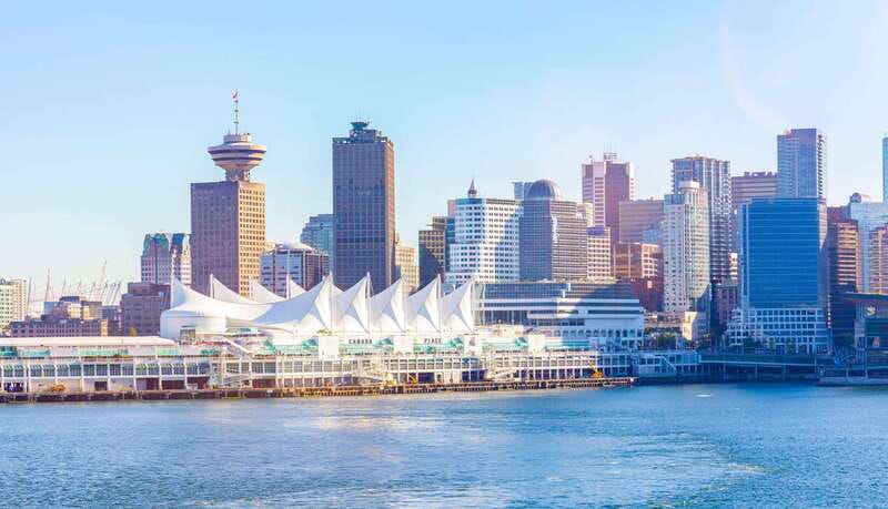 Stanley Park Self Guided Bike Tour - The Stanley Park Sea Wall sets the pace