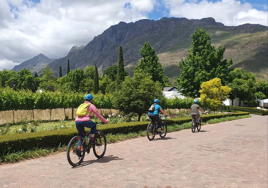 Stellenbosch: Historical Bike Tour & Wine Tasting - Following the road into Jonkershoek Valley
