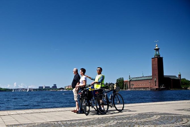 Stockholm at a Glance Bike Tour - Parliament and the Royal Dramatic Theatre