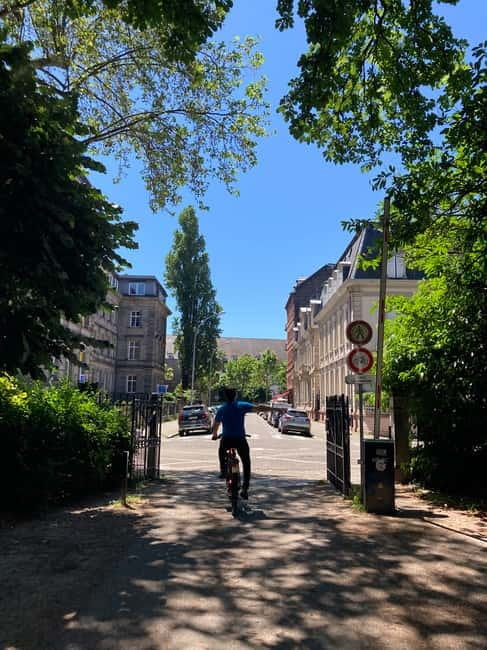 Strasbourg: Bike Tour with a Guide bikes included - Petite France: Strasbourg’s most scenic opening