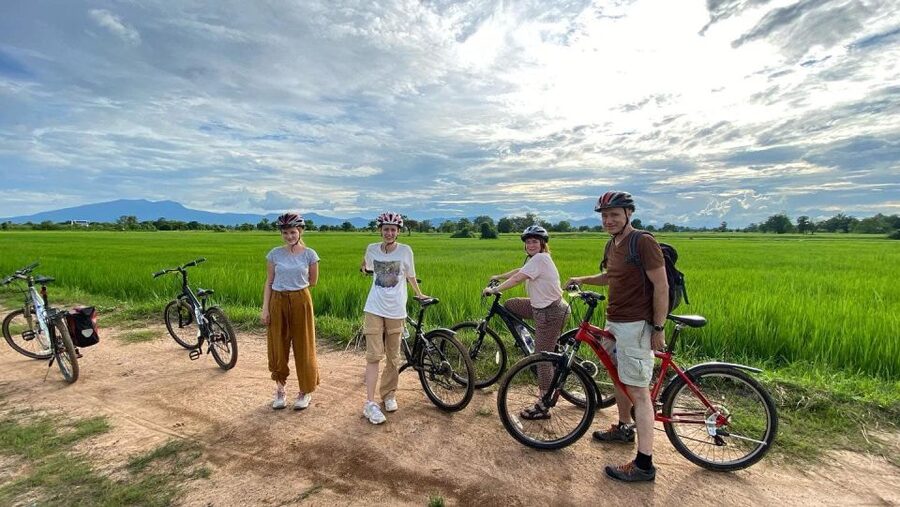 Sukhothai: 2.5-Hours Guided Countryside Sunset Bike Tour - Hotel pickup and the ride out of town