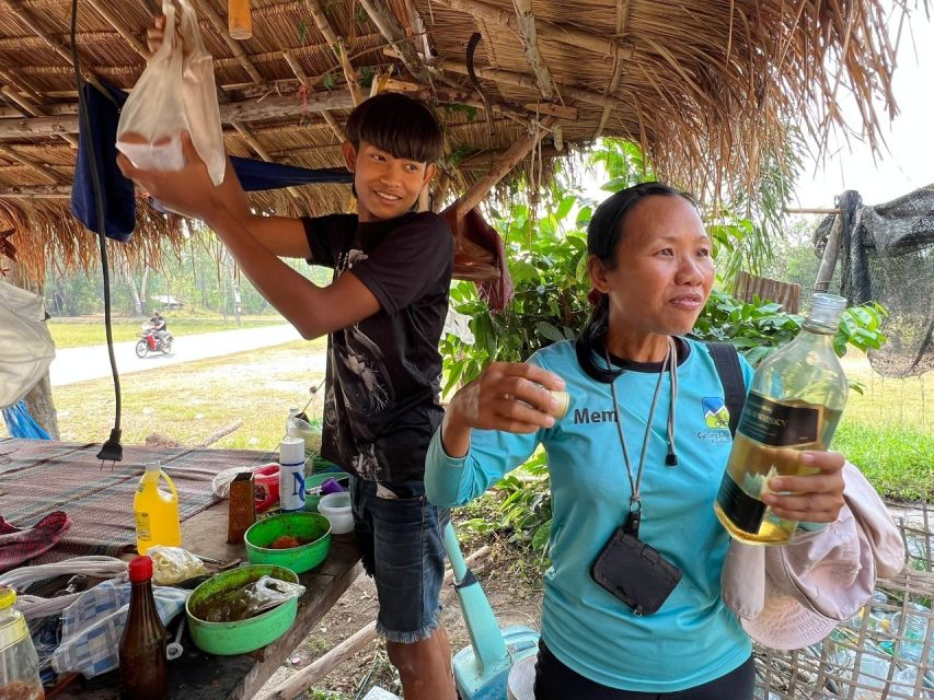 Sukhothai: Full-Day Historical Park Cycling Tour with Lunch - How hard is the ride?