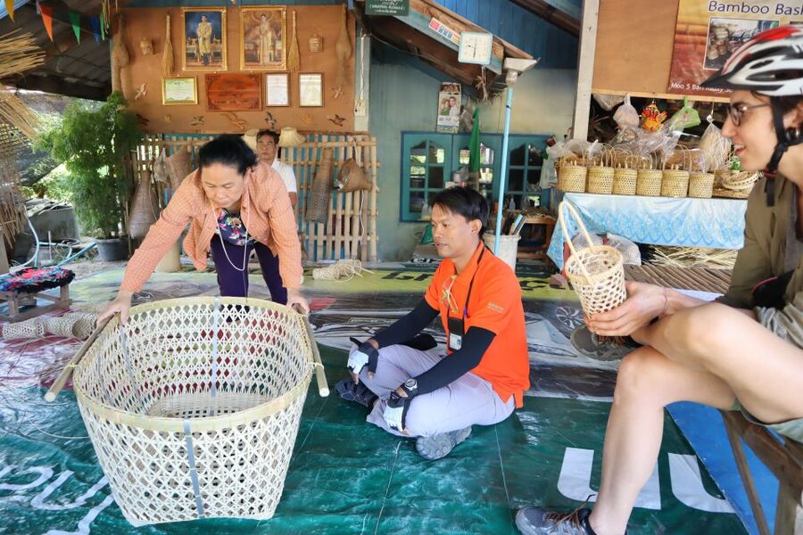 Sukhothai: Half-Day Countryside Bike Tour - Ban Khuai and the first look at village life