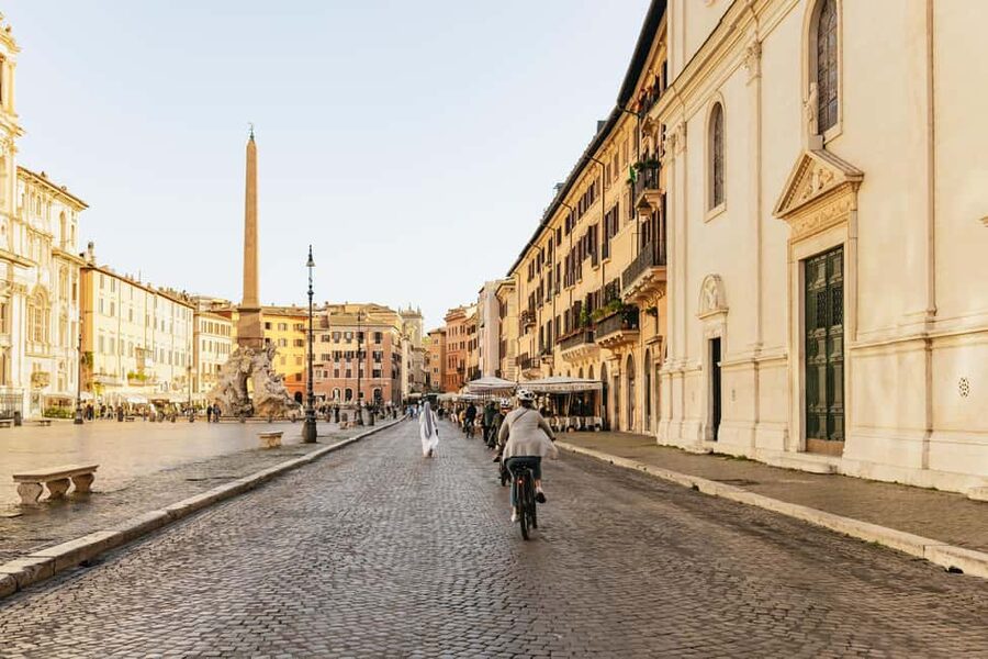 Sunrise in Rome: Small Group E-Bike Tour & Italian breakfast - Why an early start changes Rome