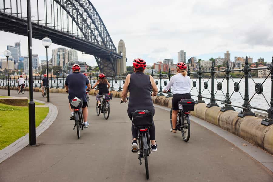 Sydney: Guided Harbour E-Bike Tour - Mrs. Macquarie’s Road and the Opera House view