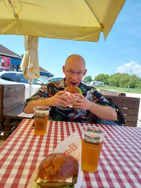 Szentendre by Bike: Self Guided Bike Rental Package! - Choosing the ride, train, or boat home