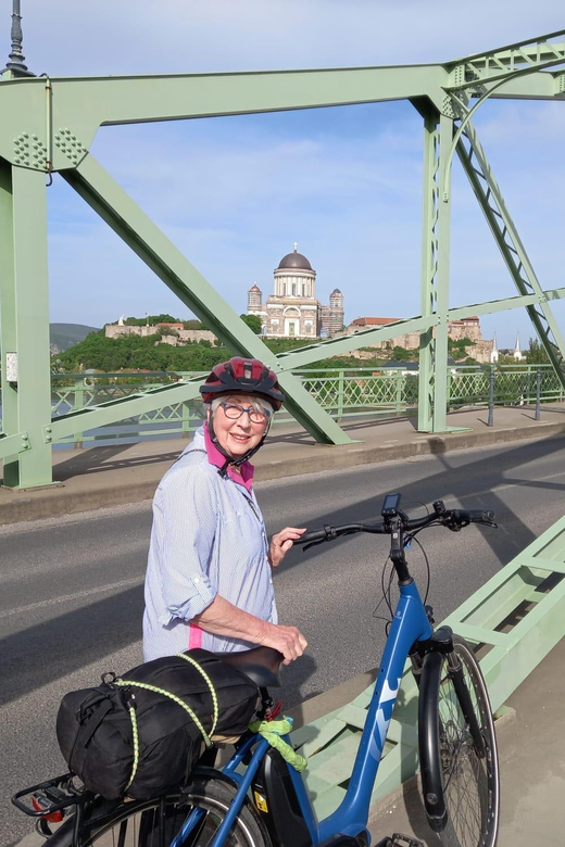 Szentendre by Bike: Self Guided Bike Rental Package! - Following EuroVelo 6 beside the Danube