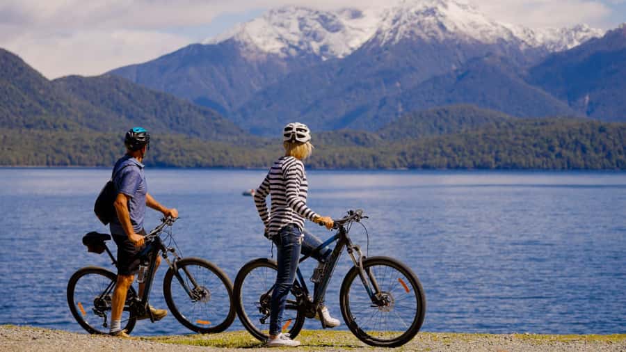 Te Anau: River Jet Boat and Bike Ride Tour with Local Guide - Starting in Te Anau, with useful comforts