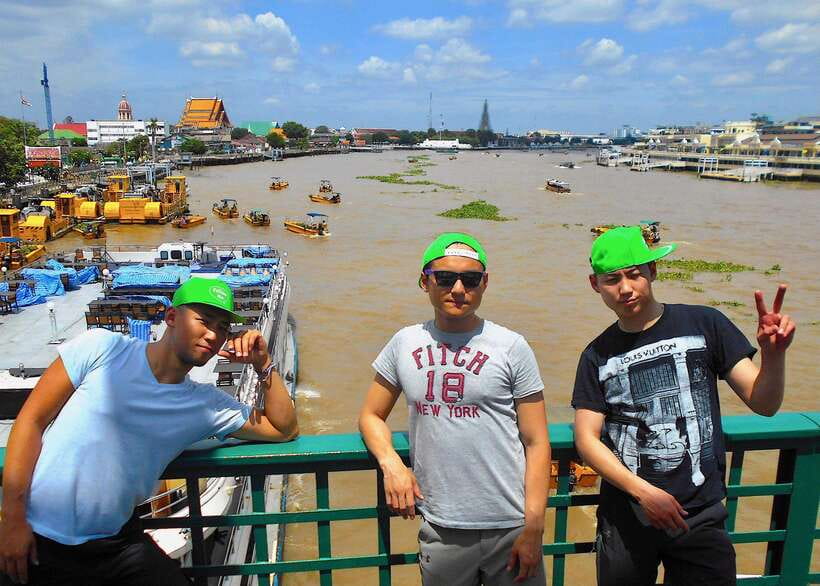 Thai culture and Bangkok local life guided bike tour - Chinatown and the pleasures of a street-food break