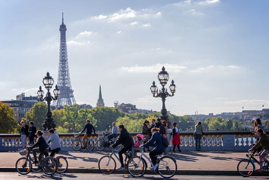 The Best of Paris by Bike with a Local - Guide style and the value of the commentary