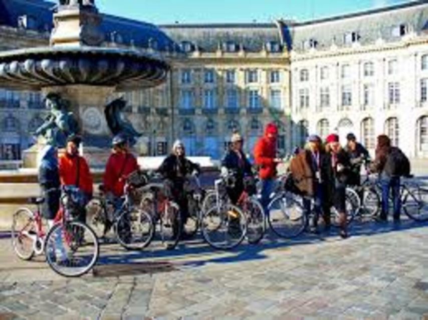 The Best of Paris by Bike with a Local - Bikes, helmets, age limits, and physical demands