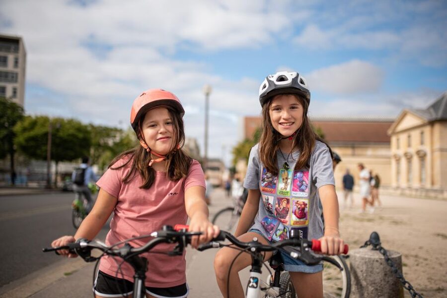 The Best of Paris: Small Group Bike Tour like a Local - Who should book this ride