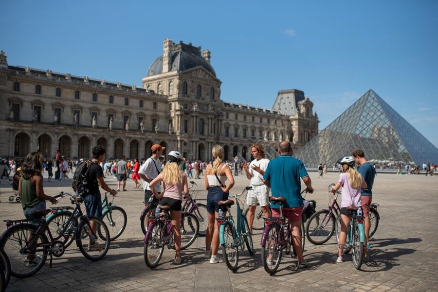 The Best of Paris: Small Group Bike Tour like a Local - Why a bicycle works so well in Paris