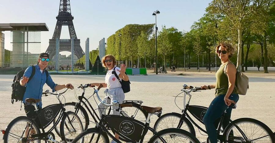 The Best of Paris: Small Group Bike Tour like a Local - Weather, clothing, and practical comfort