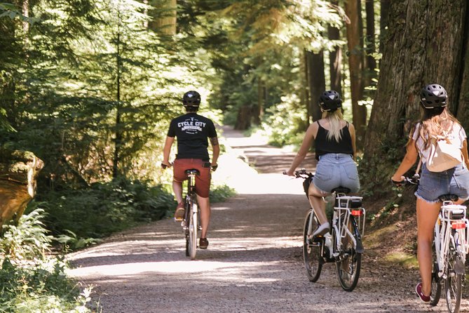 The Grand Bicycle Tour by Cycle City Tours - Granville Island’s 45-minute lunch break
