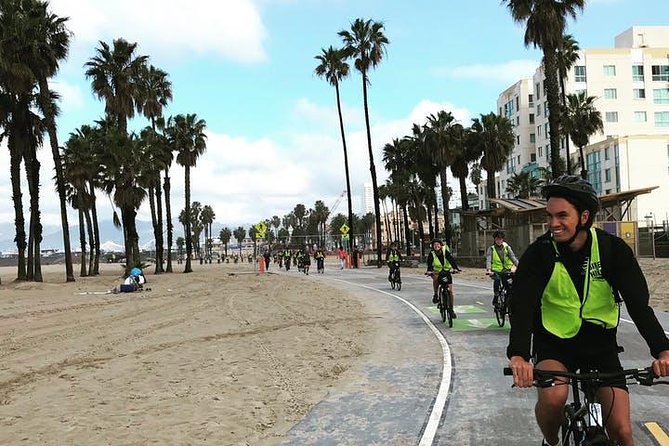 The Ultimate LA Tour: Full Day Sightseeing Tour On Electric Bike - Marina del Rey and the ride back inland