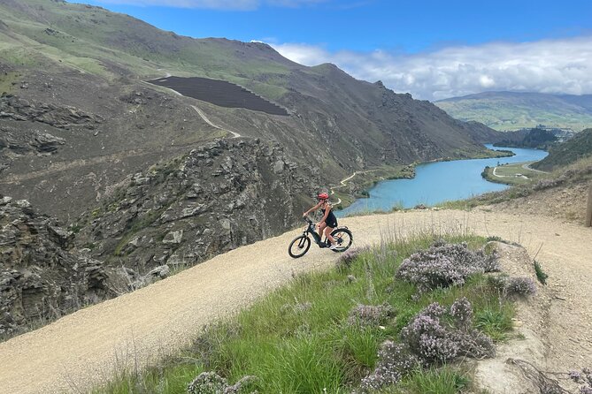 The Ultimate Lake Dunstan Bike Hire And Boat Experience - What the $179.97 price includes
