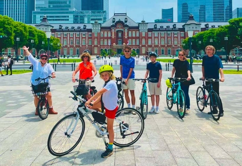 Tokyo: 3-Hour Bike or E-Bike City Highlights Tour - The Imperial Palace district and Tokyo Station