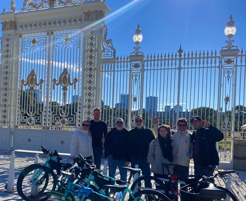 Tokyo: 3-Hour Bike or E-Bike City Highlights Tour - Akasaka Palace and the modern Olympic district