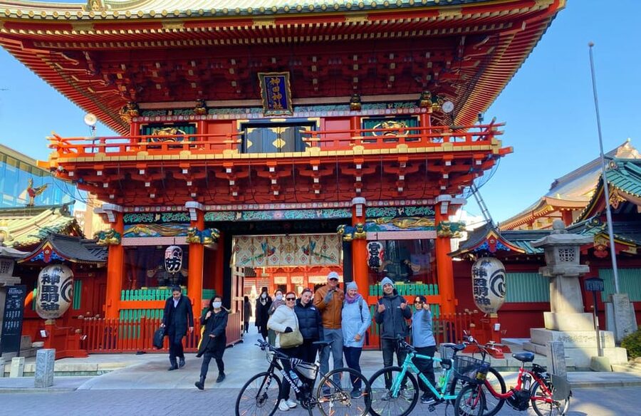 Tokyo: 3-Hour Bike or E-Bike Tour of City's Hidden Gems - Why a bike works so well in Tokyo