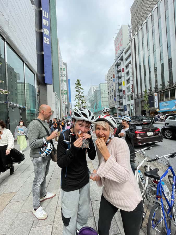 Tokyo: Discover Traditional Tokyo Full-Day Bicycle Tour - Hibiya Park and the center of old power